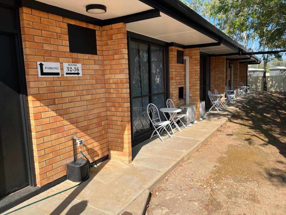 Jumbuck Motor Inn - Pool - Pet Friendly Section - King Beds Longreach Exterior photo
