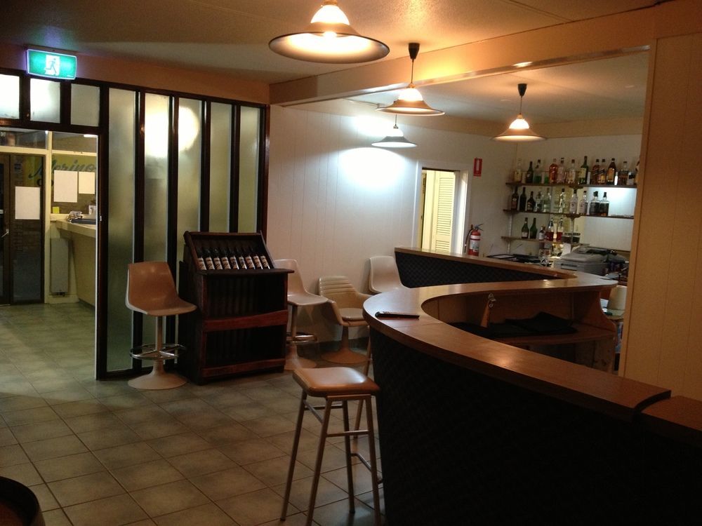 Jumbuck Motor Inn - Pool - Pet Friendly Section - King Beds Longreach Exterior photo