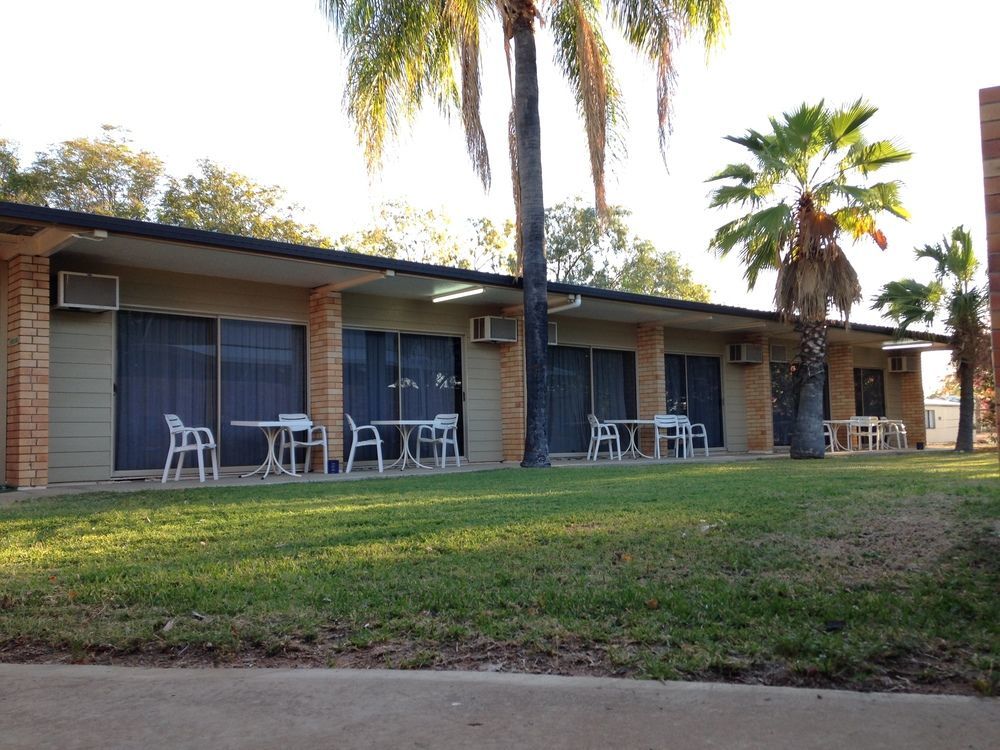Jumbuck Motor Inn - Pool - Pet Friendly Section - King Beds Longreach Exterior photo
